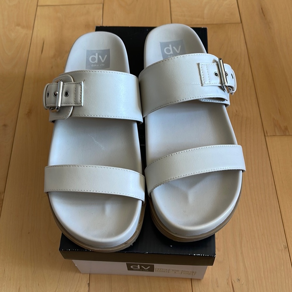 DV by Dolce Vita, Aggey slide, size 9, ivory